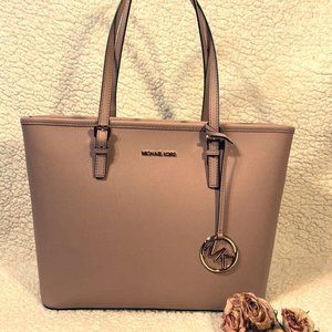 NWT Michael Kors Jet Set Travel Tote